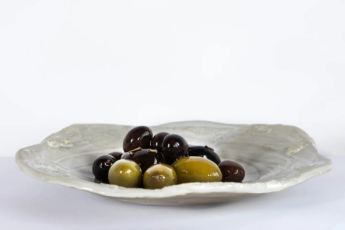 Olives vertes ou noires : quel impact réel sur le cake ?